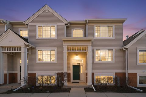 Photo of 542 Cary Woods Circle, Cary, IL 60013 (MLS # 12597016)