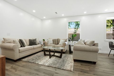 Tiny photo for 733 W Prairie Street, Pontiac, IL 61764 (MLS # 12559378)