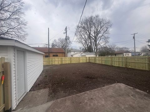 Tiny photo for 733 W Prairie Street, Pontiac, IL 61764 (MLS # 12559378)