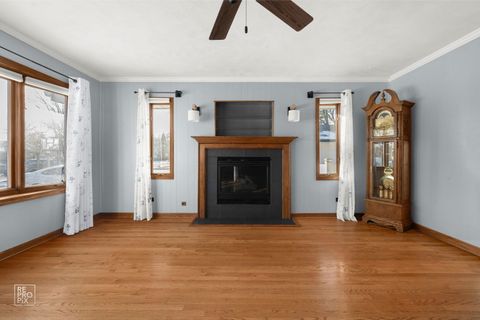 Tiny photo for 138 N Elmwood Avenue, Wood Dale, IL 60191 (MLS # 12543345)