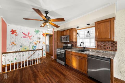 Tiny photo for 138 N Elmwood Avenue, Wood Dale, IL 60191 (MLS # 12543345)