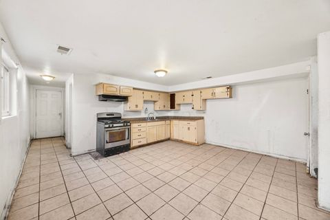Tiny photo for 11641 S Peoria Street, Chicago, IL 60643 (MLS # 12603743)