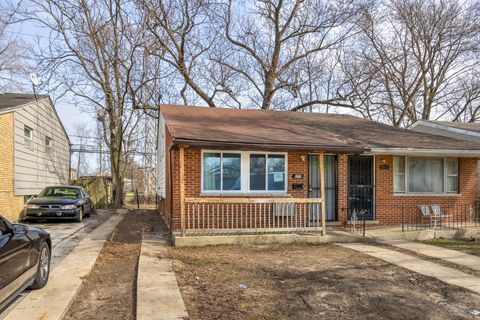 Photo of 11641 S Peoria Street, Chicago, IL 60643 (MLS # 12603743)