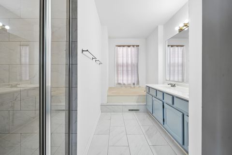 Tiny photo for 1404 W Sapphire Drive, Hoffman Estates, IL 60192 (MLS # 12593940)