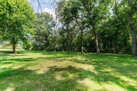 Tiny photo for 40W630 Winchester Way, St. Charles, IL 60175 (MLS # 12436546)