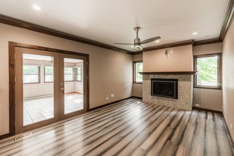 Tiny photo for 40W630 Winchester Way, St. Charles, IL 60175 (MLS # 12436546)