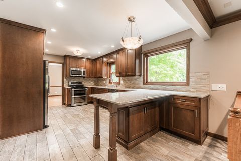 Tiny photo for 40W630 Winchester Way, St. Charles, IL 60175 (MLS # 12436546)