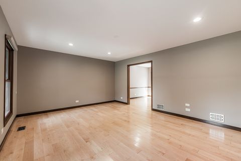 Tiny photo for 40W630 Winchester Way, St. Charles, IL 60175 (MLS # 12436546)