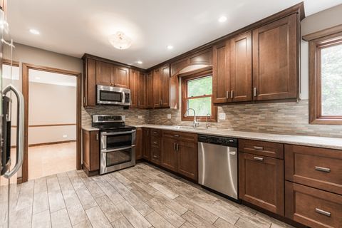 Tiny photo for 40W630 Winchester Way, St. Charles, IL 60175 (MLS # 12436546)