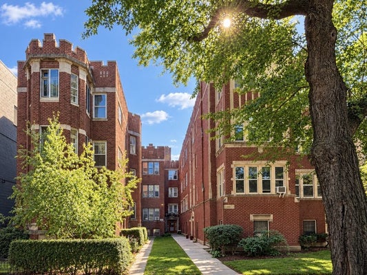 1329 W CARMEN AVE APT 2, CHICAGO, IL 60640 - Image 887c4887a1ea8dfaa5bfbdd0c08a7302/3771539005