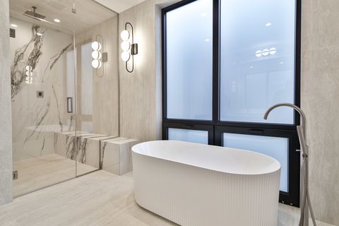 Tiny photo for 1418 W Warner Avenue, Chicago, IL 60613 (MLS # 12537446)