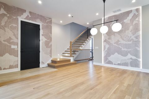 Tiny photo for 1418 W Warner Avenue, Chicago, IL 60613 (MLS # 12537446)