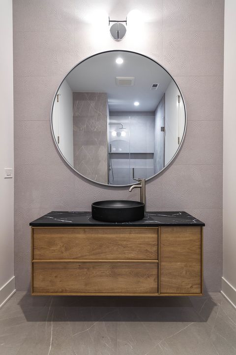 Tiny photo for 1418 W Warner Avenue, Chicago, IL 60613 (MLS # 12537446)