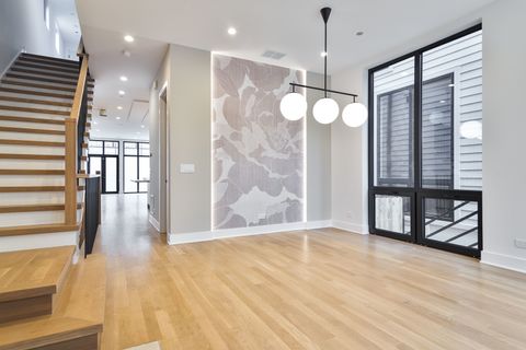 Tiny photo for 1418 W Warner Avenue, Chicago, IL 60613 (MLS # 12537446)