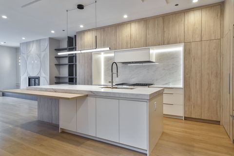 Tiny photo for 1418 W Warner Avenue, Chicago, IL 60613 (MLS # 12537446)