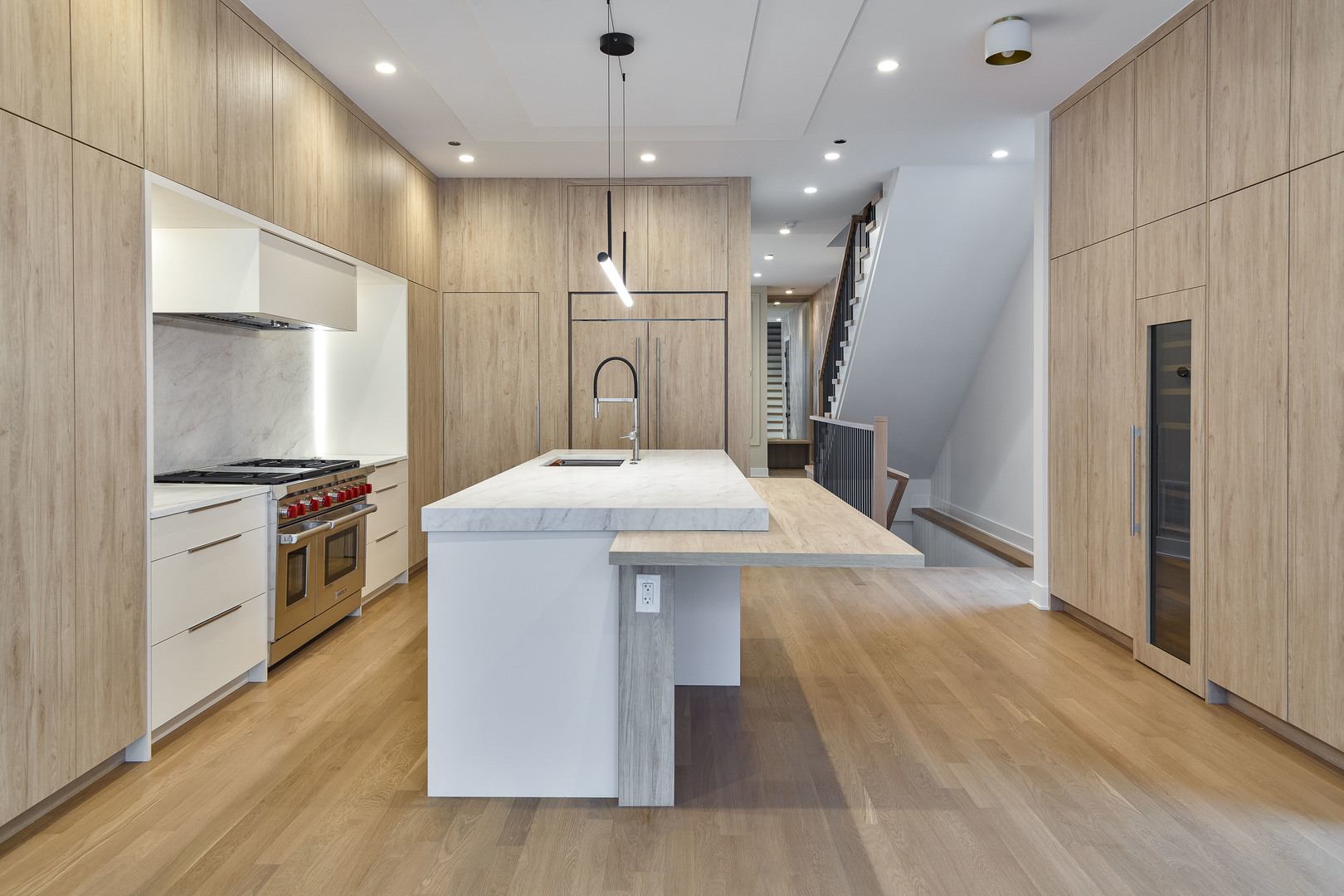 1418 W Warner Avenue