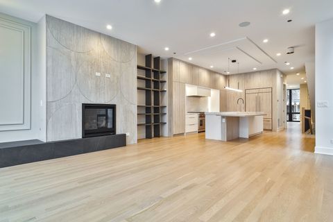 Tiny photo for 1418 W Warner Avenue, Chicago, IL 60613 (MLS # 12537446)