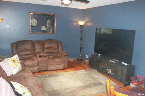 Tiny photo for 2122 CODY Street, Bettendorf, IA 52722 (MLS # QC4269105)