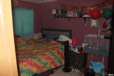 Tiny photo for 2122 CODY Street, Bettendorf, IA 52722 (MLS # QC4269105)