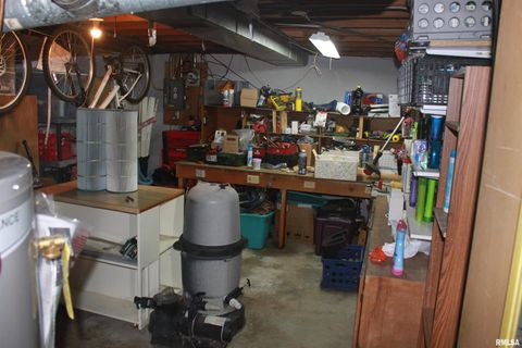 Tiny photo for 2122 CODY Street, Bettendorf, IA 52722 (MLS # QC4269105)