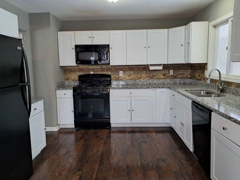 Tiny photo for 117 Liverpool Drive, Poplar Grove, IL 61065 (MLS # 12532710)