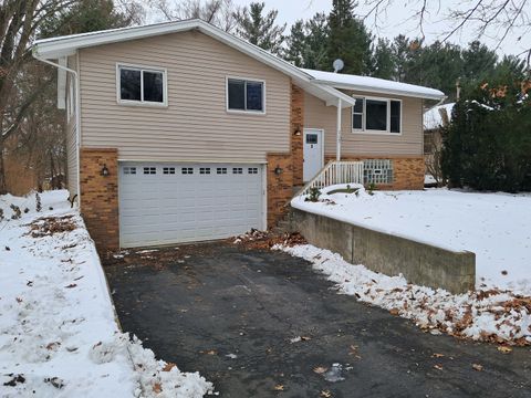 Photo of 117 Liverpool Drive, Poplar Grove, IL 61065 (MLS # 12532710)