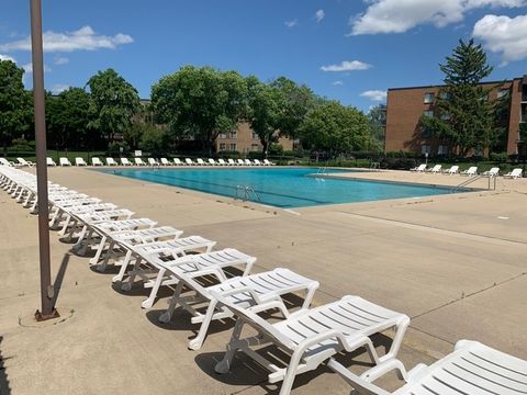 Tiny photo for 900 E Wilmette Road #211, Palatine, IL 60074 (MLS # 12469487)