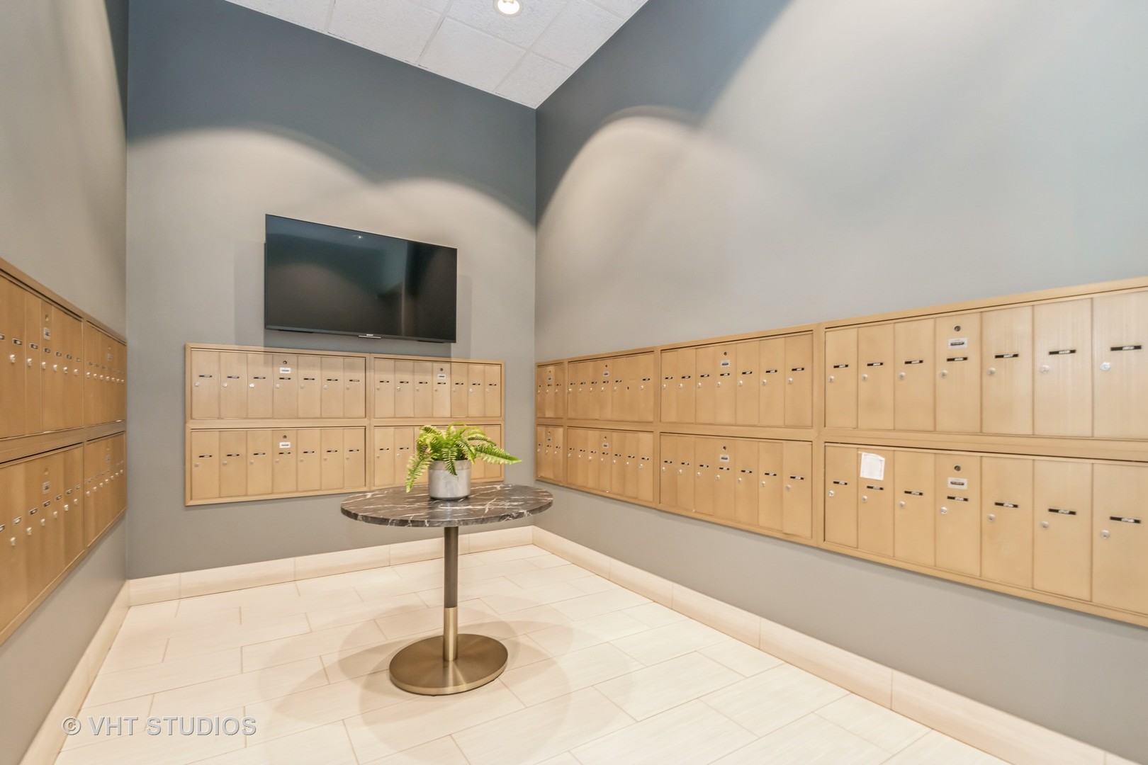 400 W Ontario Street 1603