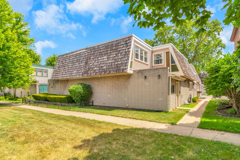 9207 S Kedzie Avenue 3