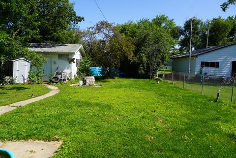 Tiny photo for 1434 Kansas Street, Ottawa, IL 61350 (MLS # 12689865)