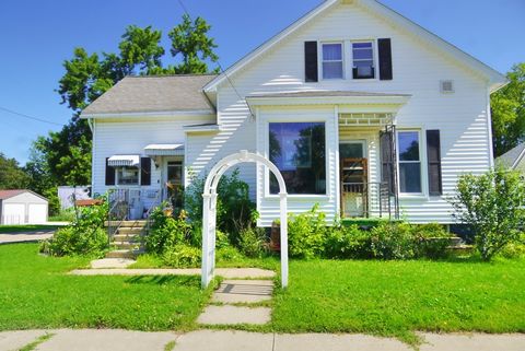 Tiny photo for 1434 Kansas Street, Ottawa, IL 61350 (MLS # 12689865)
