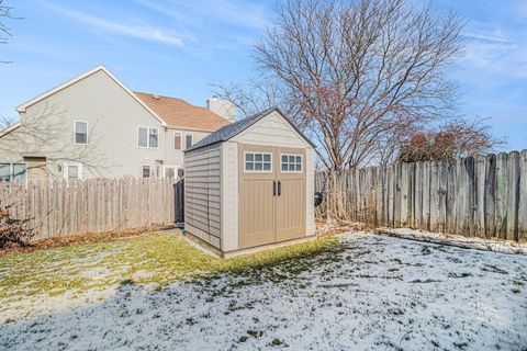 Tiny photo for Carol Stream, IL 60188 (MLS # 12542499)