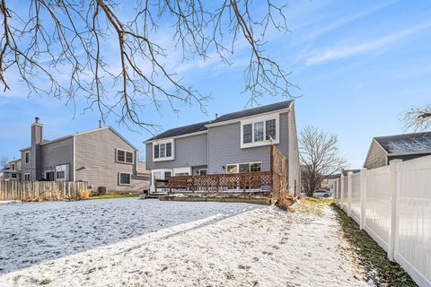 Tiny photo for Carol Stream, IL 60188 (MLS # 12542499)