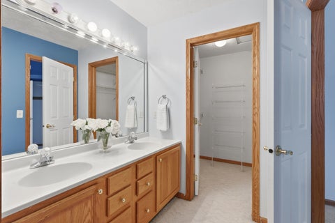 Tiny photo for 5239 Red Fox Road, Bettendorf, IA 52722 (MLS # 12767055)