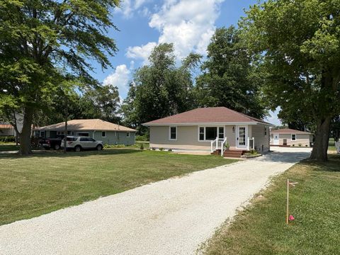 Photo of 5101 W 1000 N Road, Kankakee, IL 60901 (MLS # 12412223)