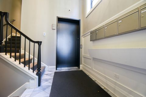 Tiny photo for 647 W Melrose Street #5, Chicago, IL 60657 (MLS # 12515897)