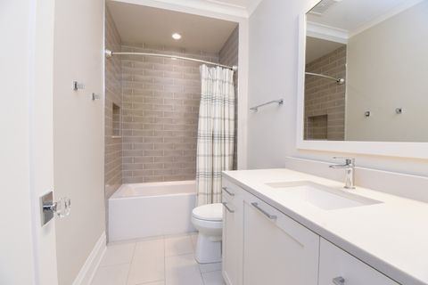 Tiny photo for 647 W Melrose Street #5, Chicago, IL 60657 (MLS # 12515897)
