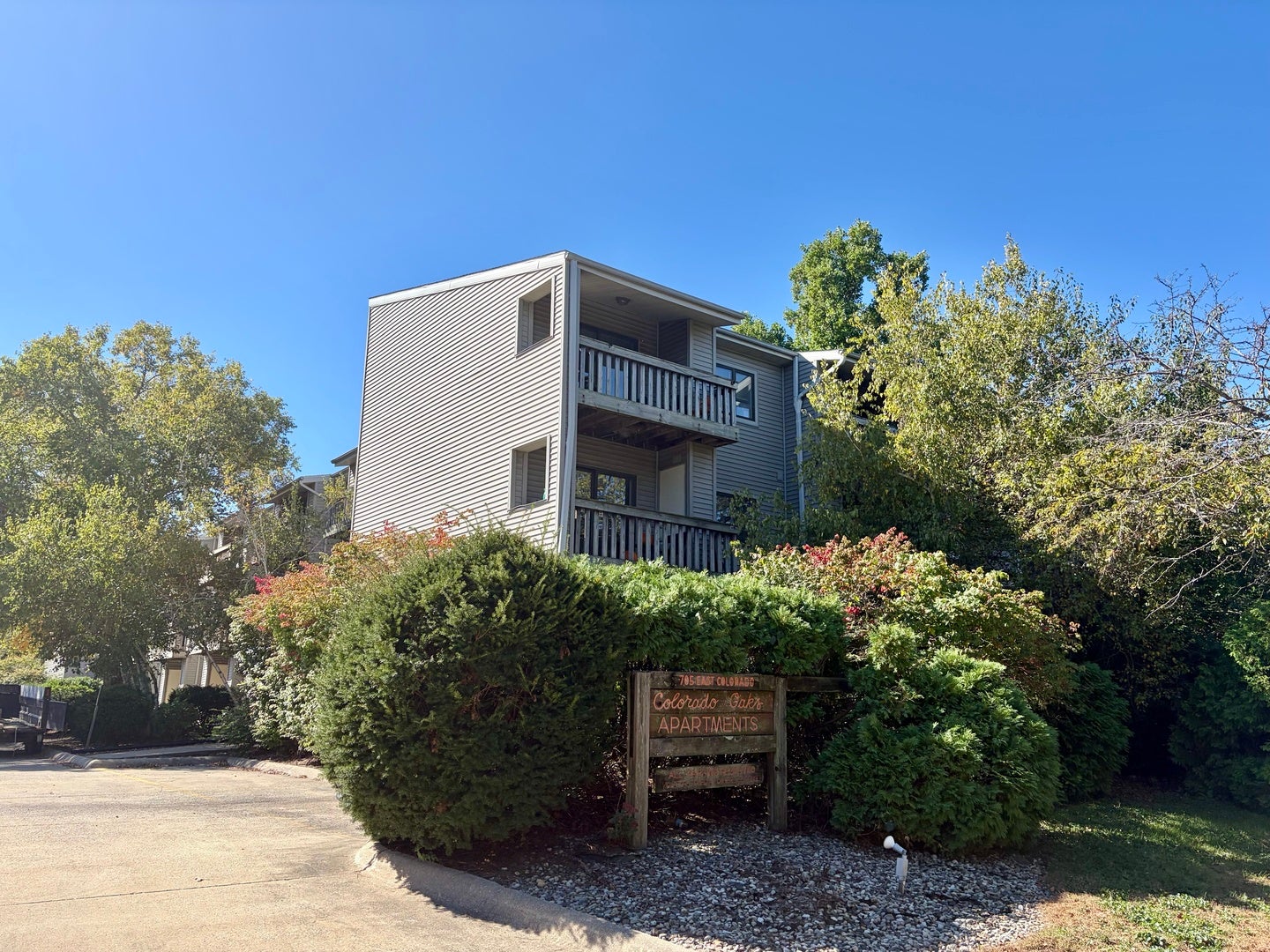 705 E Colorado Avenue