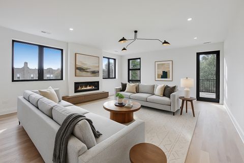 Tiny photo for 2307 W Foster Avenue #3, Chicago, IL 60625 (MLS # 12534563)