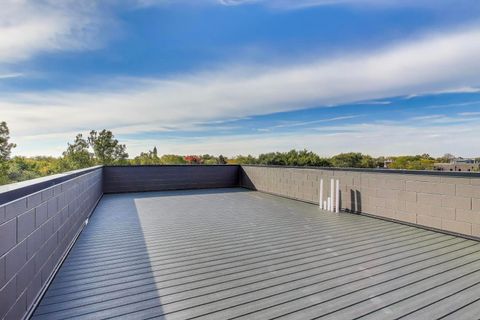 Tiny photo for 2307 W Foster Avenue #3, Chicago, IL 60625 (MLS # 12534563)