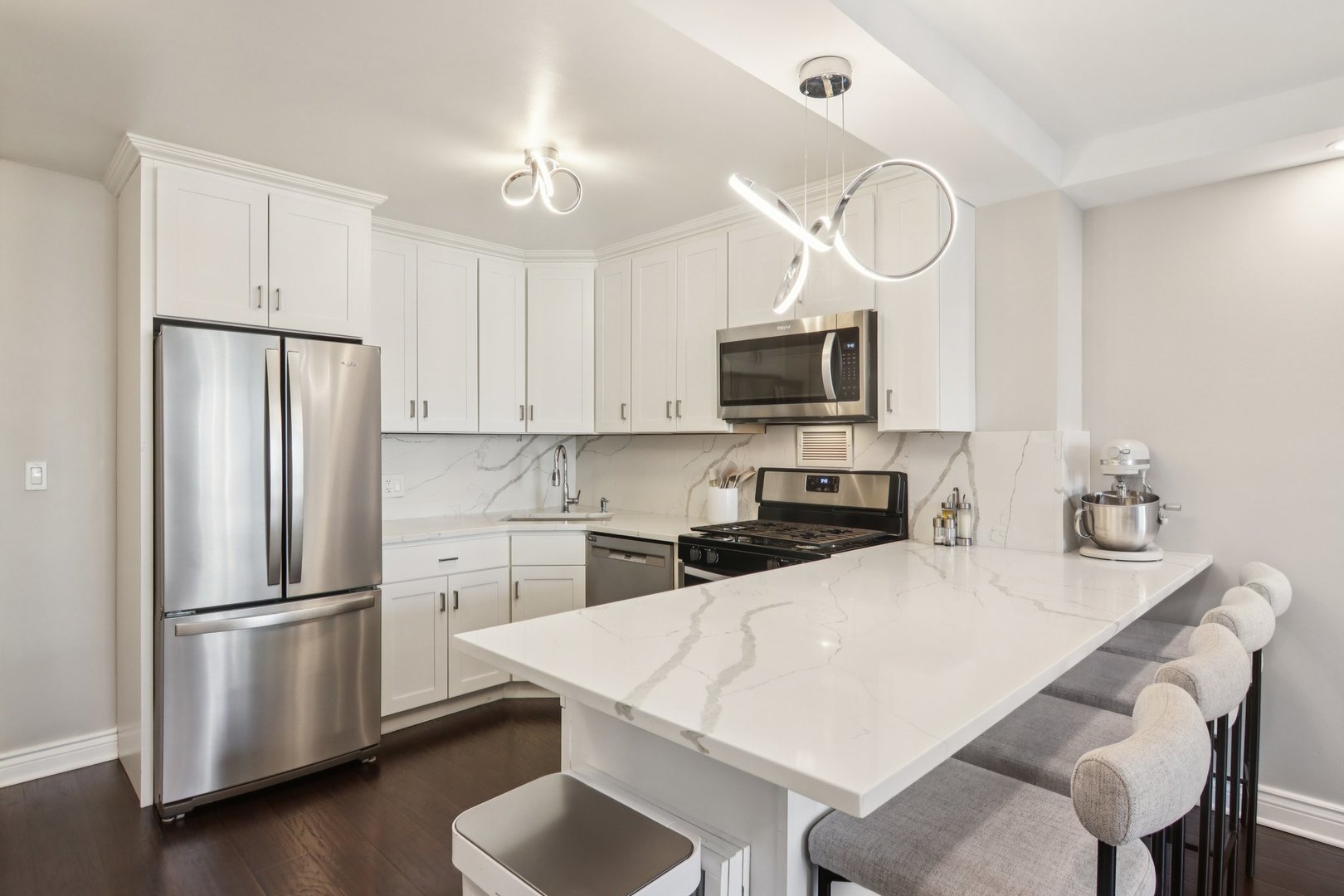 400 E Randolph Street 3714