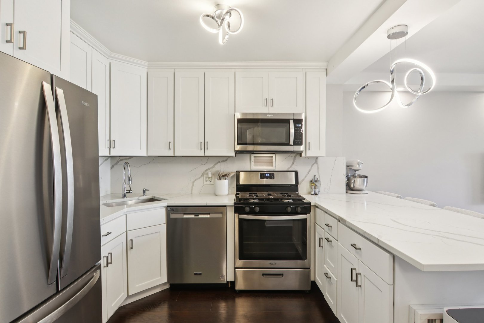 400 E Randolph Street 3714