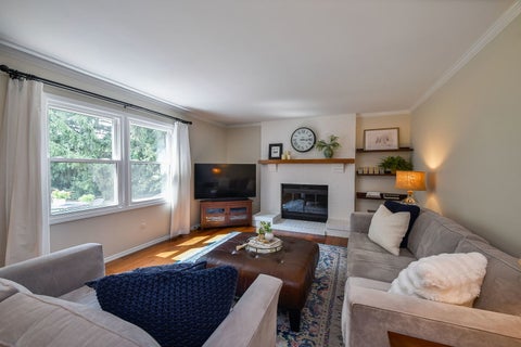 Tiny photo for 934 Lewis Place, Geneva, IL 60134 (MLS # 12709193)