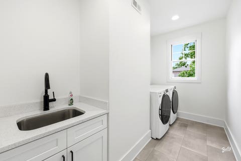 Tiny photo for 201 N Elm Street, Mount Prospect, IL 60056 (MLS # 12665206)