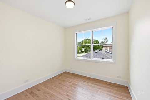 Tiny photo for 201 N Elm Street, Mount Prospect, IL 60056 (MLS # 12665206)