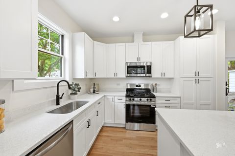 Tiny photo for 201 N Elm Street, Mount Prospect, IL 60056 (MLS # 12665206)