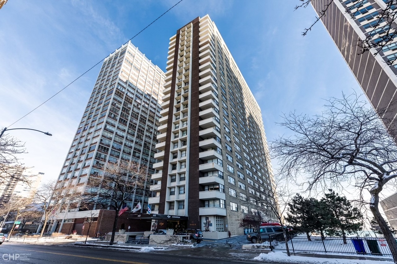 Photo 1 of 12 — 6157 N Sheridan Road 20B, Chicago, IL 60660
