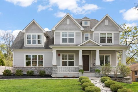 Photo of 359 Hawthorne Boulevard, Glen Ellyn, IL 60137 (MLS # 12620069)