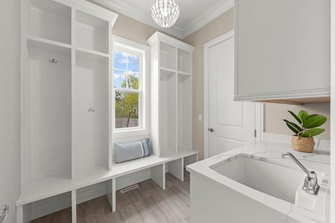 Tiny photo for 359 Hawthorne Boulevard, Glen Ellyn, IL 60137 (MLS # 12620069)