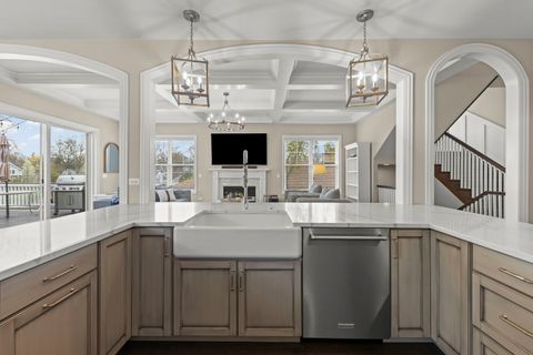 Tiny photo for 359 Hawthorne Boulevard, Glen Ellyn, IL 60137 (MLS # 12620069)